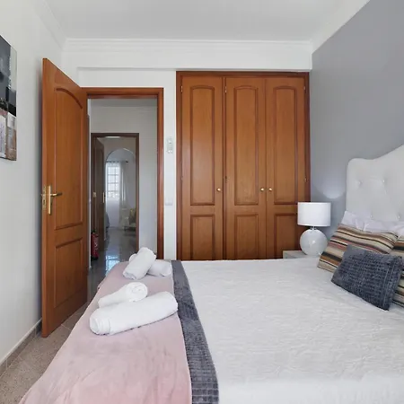 Sunshine * Olhos de Agua (Albufeira)